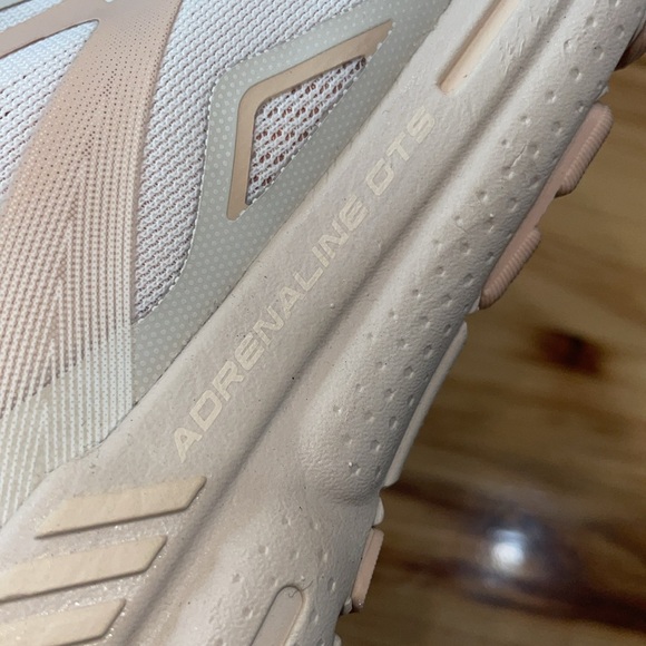 Brooks adrenaline GTS 23 running shoes Crystal grey villa white sz 7.5 - Picture 8 of 10